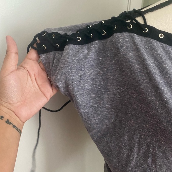 Fashion Nova Tie Up Top - Picture 4 of 9